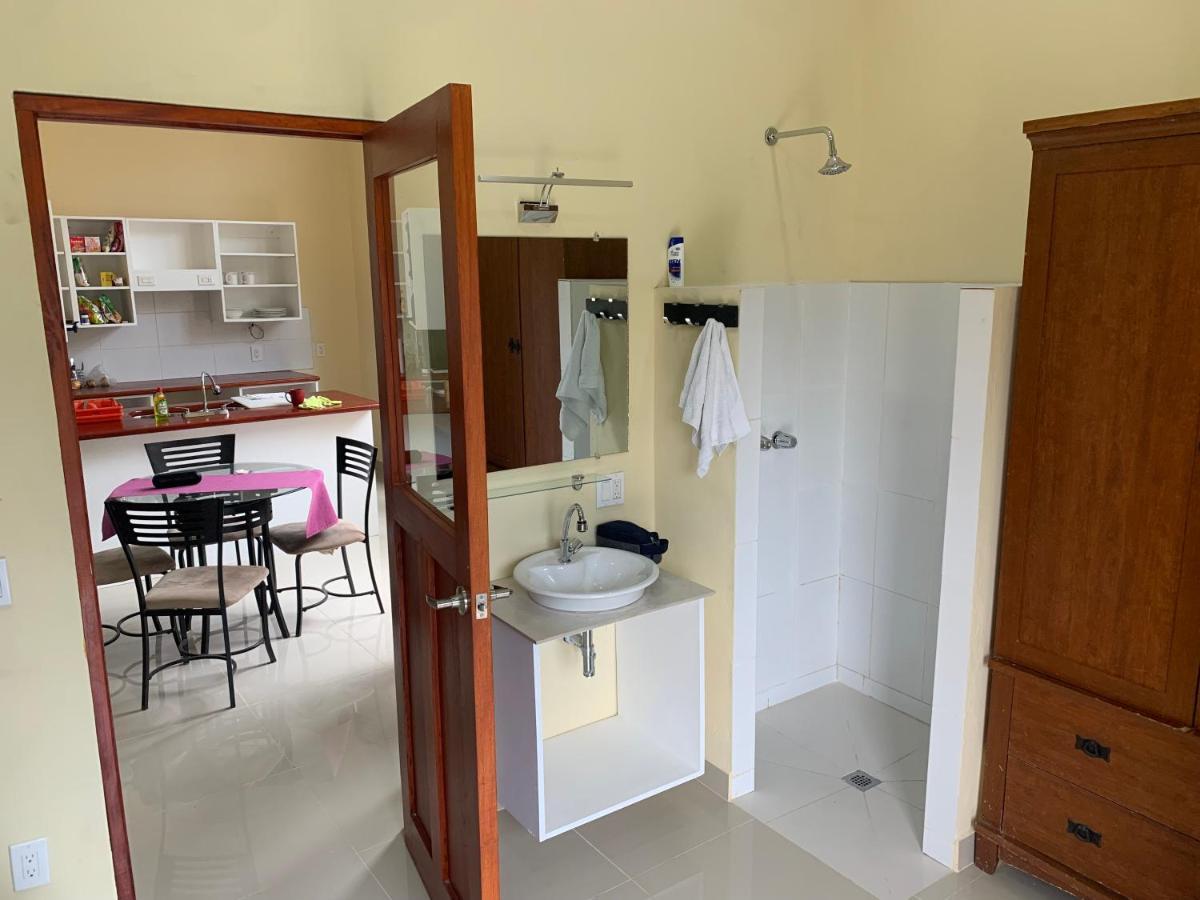 Apartamentos Casa Amarilla グラナダ エクステリア 写真