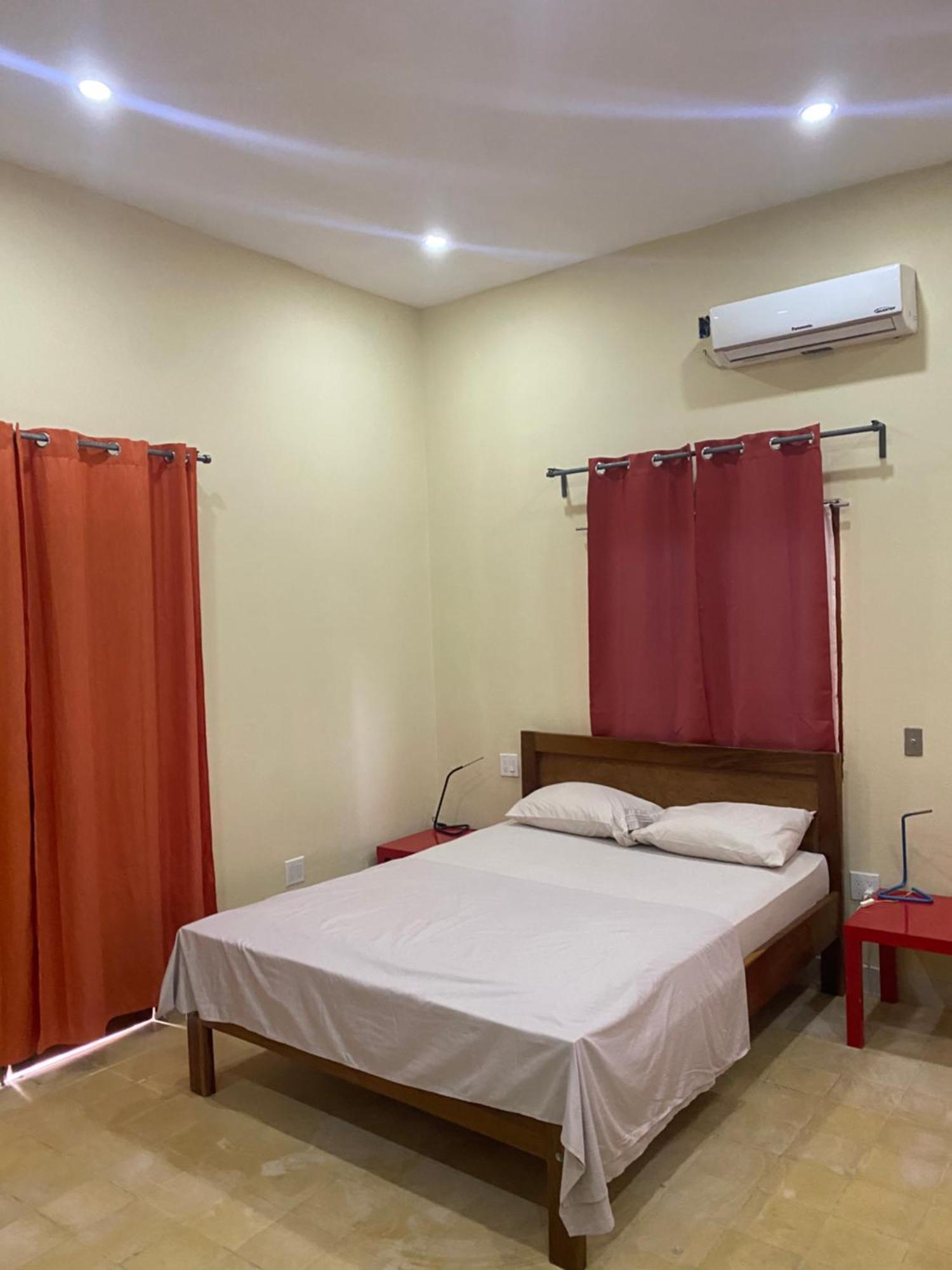 Apartamentos Casa Amarilla グラナダ エクステリア 写真