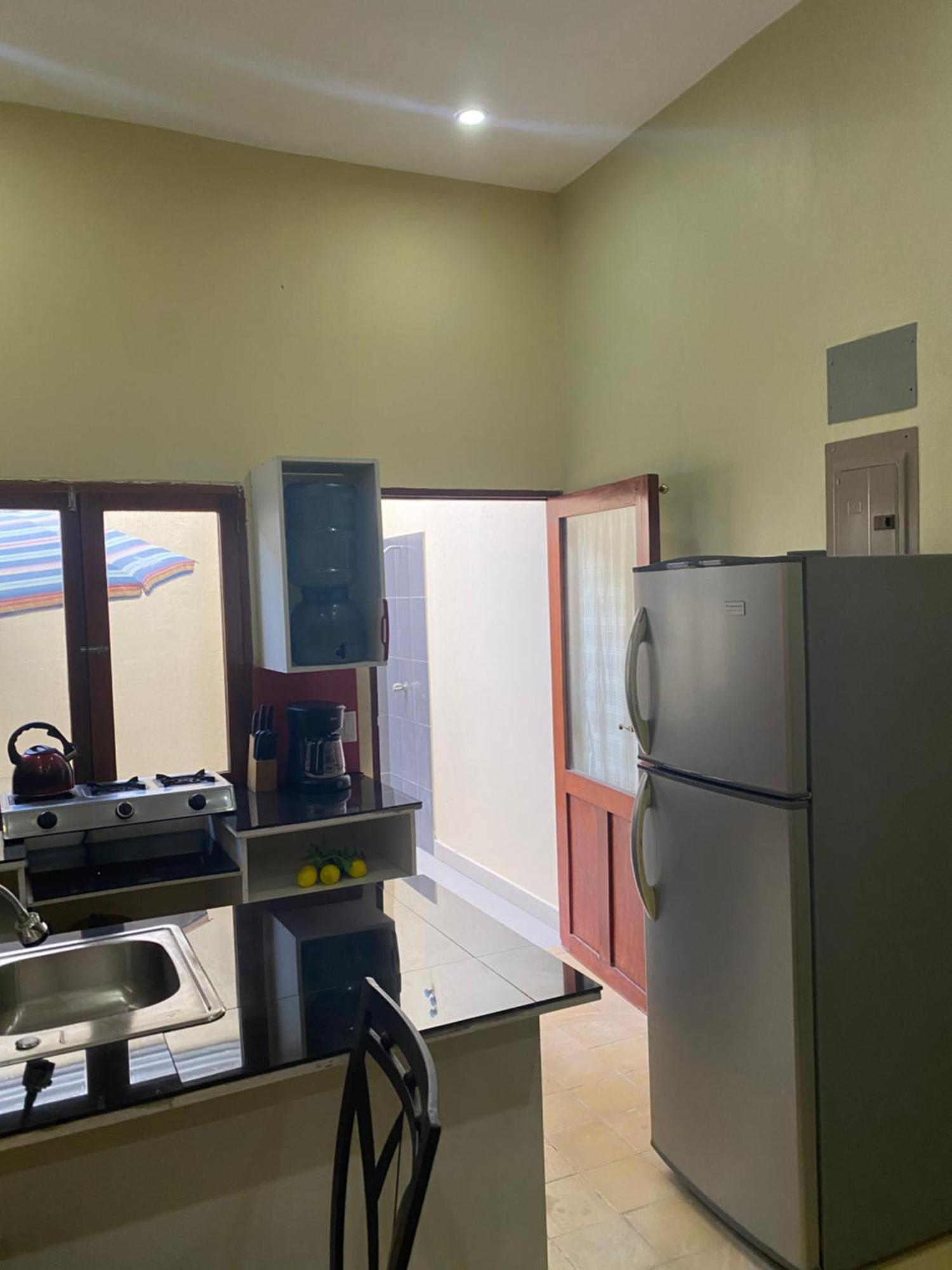 Apartamentos Casa Amarilla グラナダ エクステリア 写真