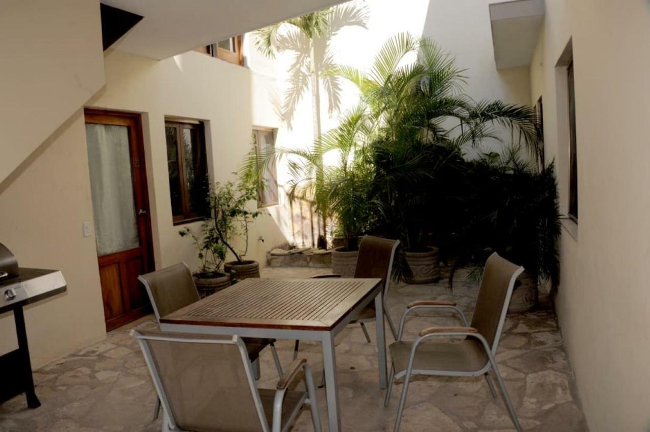 Apartamentos Casa Amarilla グラナダ エクステリア 写真