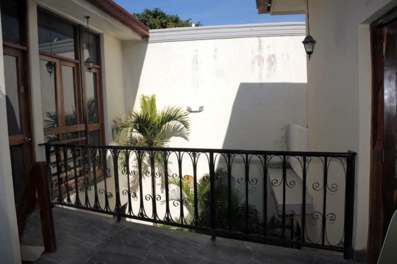 Apartamentos Casa Amarilla グラナダ エクステリア 写真