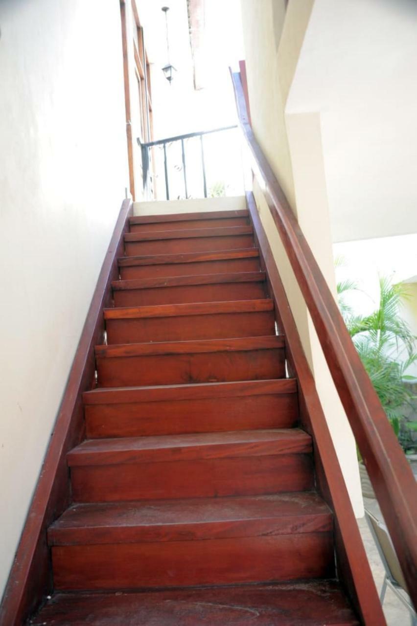 Apartamentos Casa Amarilla グラナダ エクステリア 写真