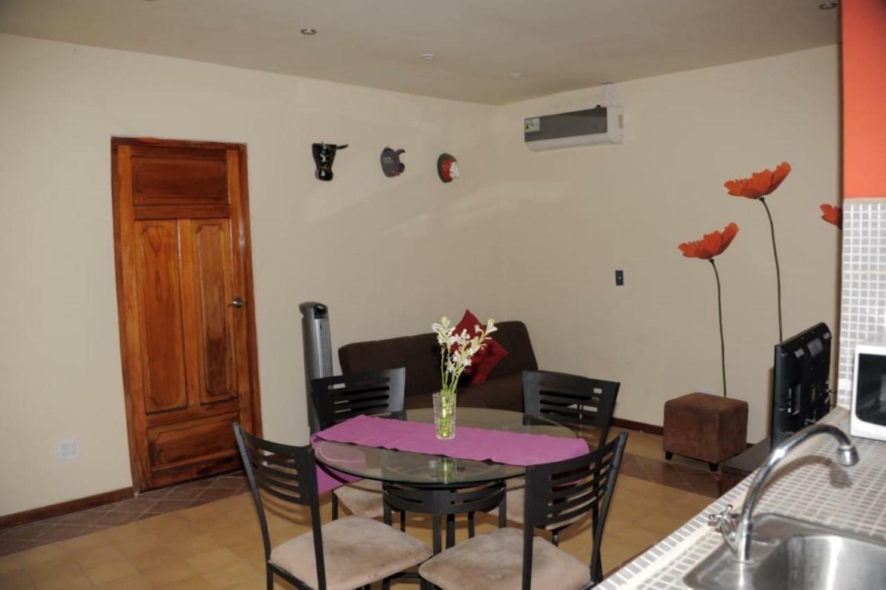 Apartamentos Casa Amarilla グラナダ エクステリア 写真